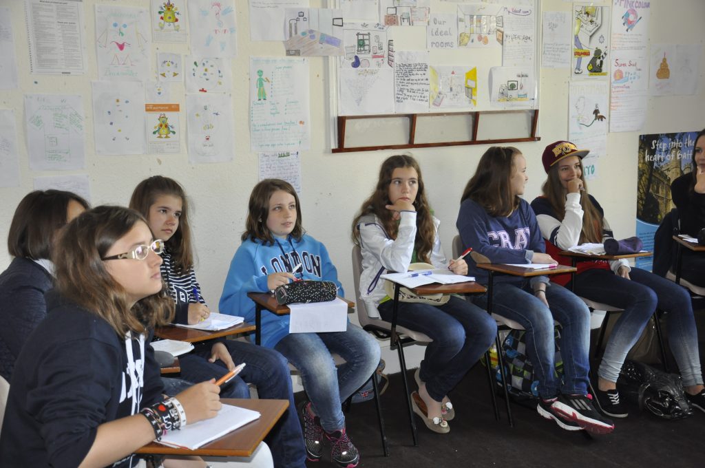 Teenagers learning English in the UK