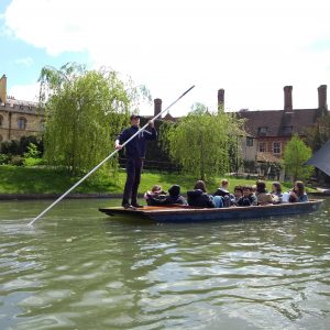 Guided tour of Cambridge with boat trip